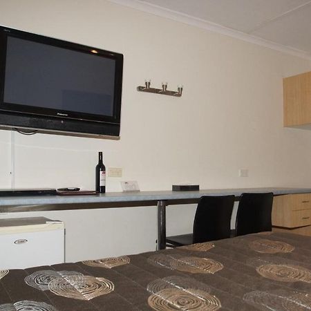 Edinburgh Motor Inn Warragul Dış mekan fotoğraf